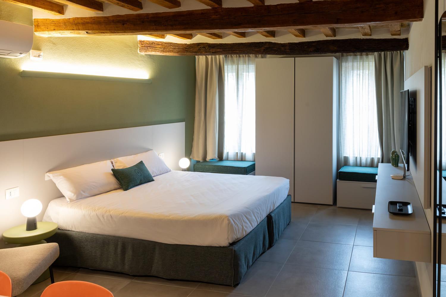 Palais Bernadette Aparthotel Parma Ngoại thất bức ảnh