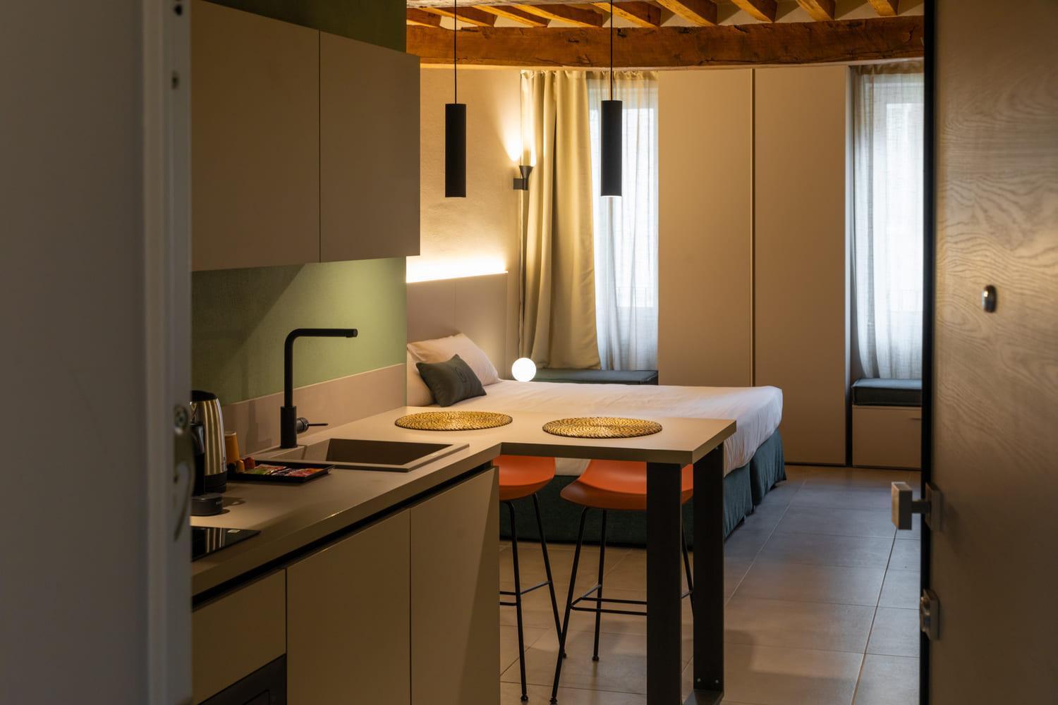 Palais Bernadette Aparthotel Parma Ngoại thất bức ảnh