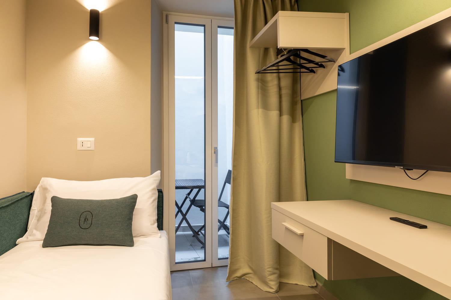 Palais Bernadette Aparthotel Parma Ngoại thất bức ảnh