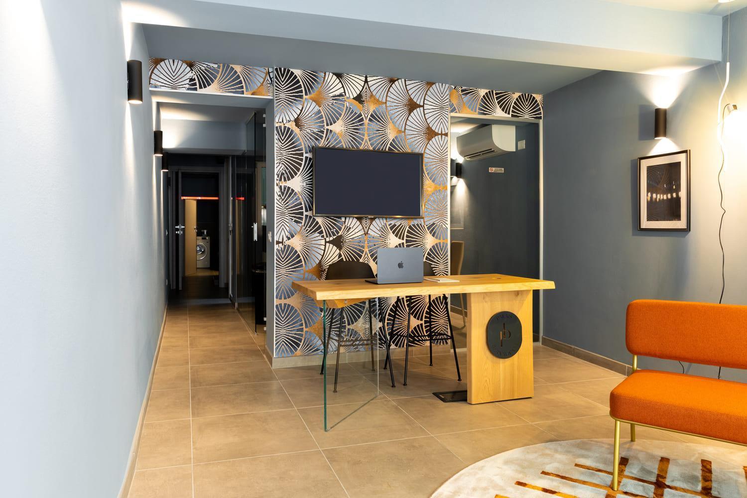 Palais Bernadette Aparthotel Parma Ngoại thất bức ảnh